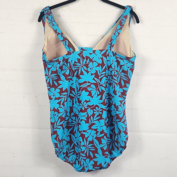 Land's End Preppy Slimming Summer One-Piece Swimsuit Floral 16P - Picture 6 of 15